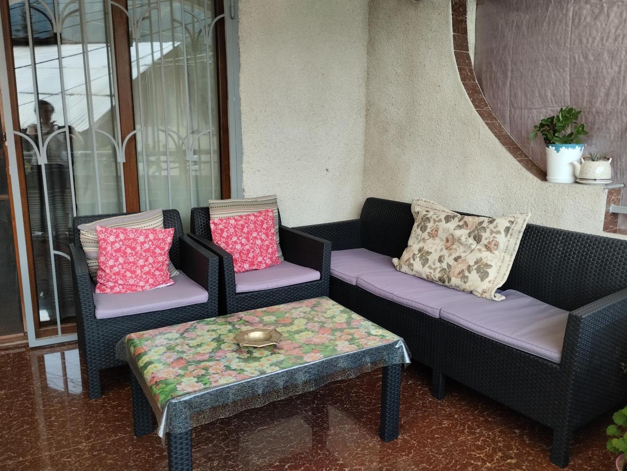 House In Borjomi Hotel Bilik gambar